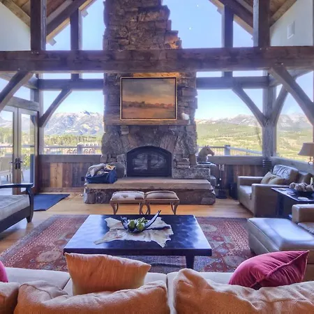 Latigo Lodge